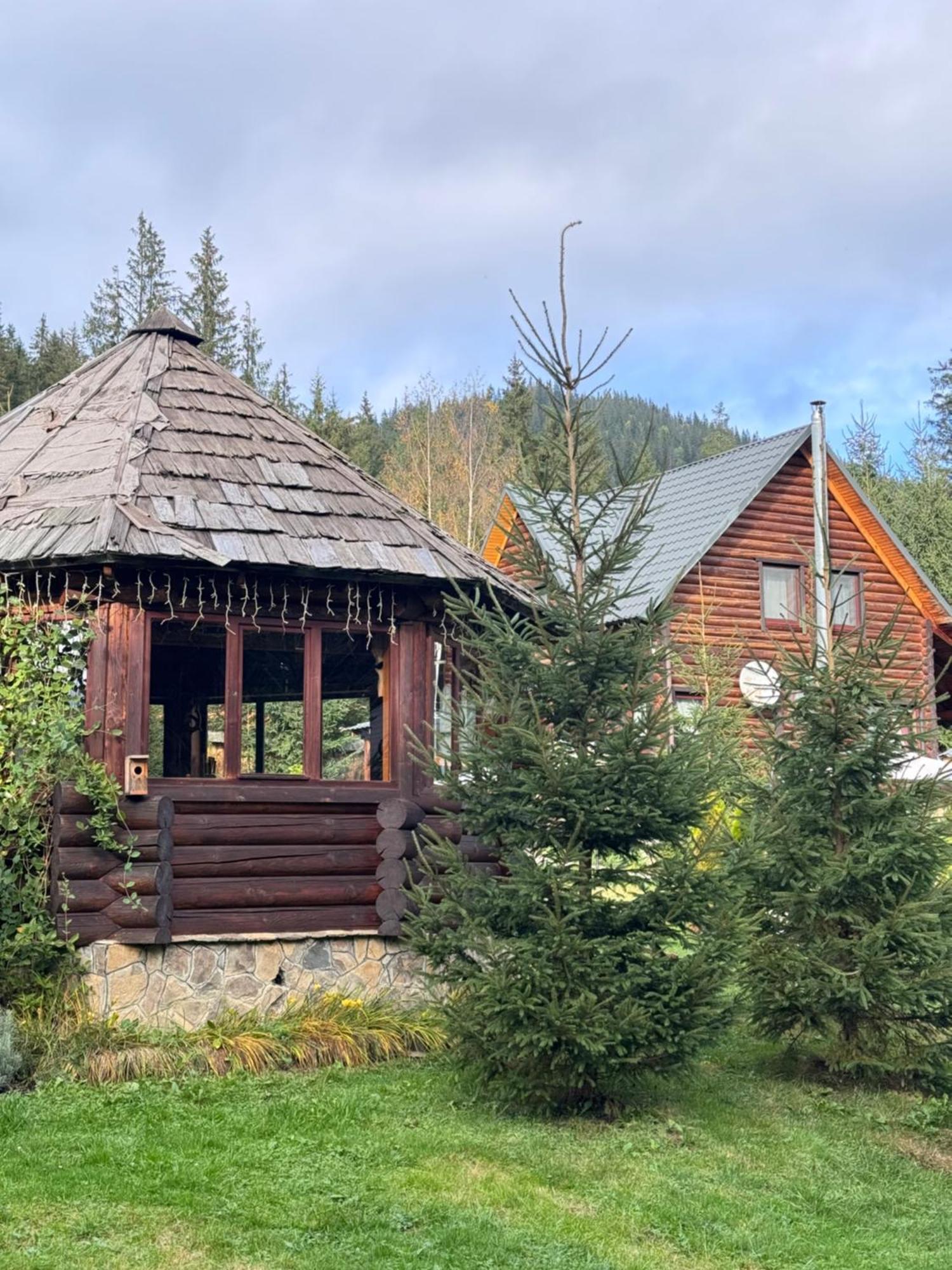 Apartment Lavanda окремий з каміном