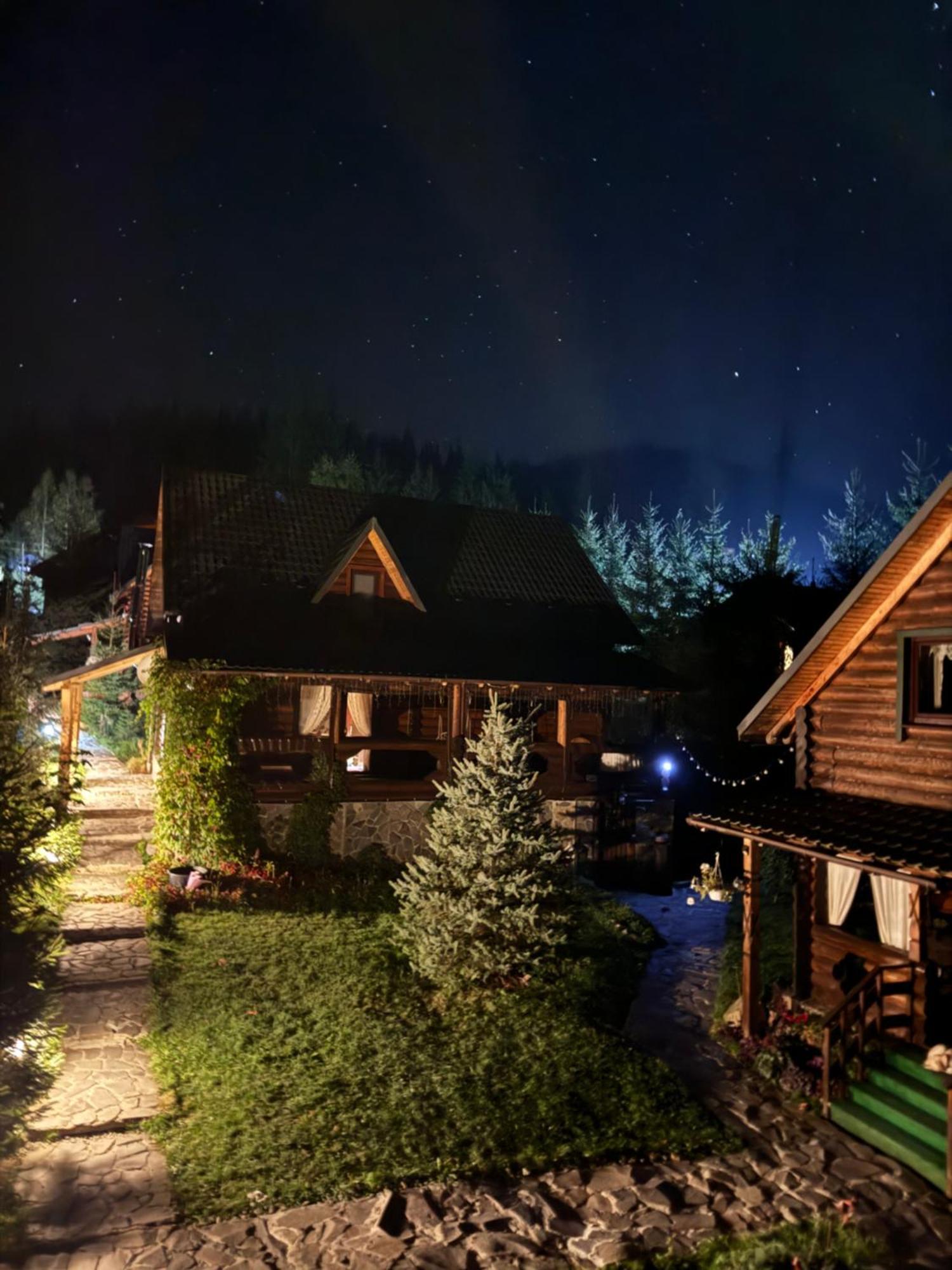 Apartment Lavanda окремий з каміном Bukovel